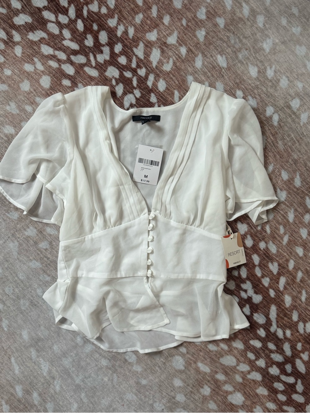 Forever 21 White Ruffle Sleeve Button-Front Top size M NWT